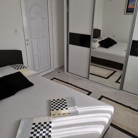 Planet Rooms Dobra Voda Exterior photo