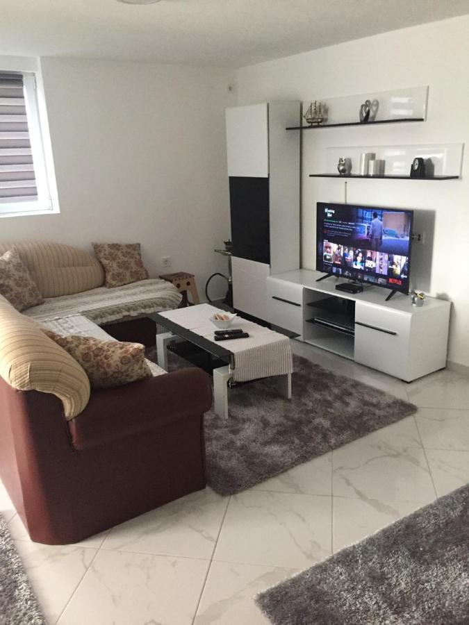 Planet Rooms Dobra Voda Exterior photo