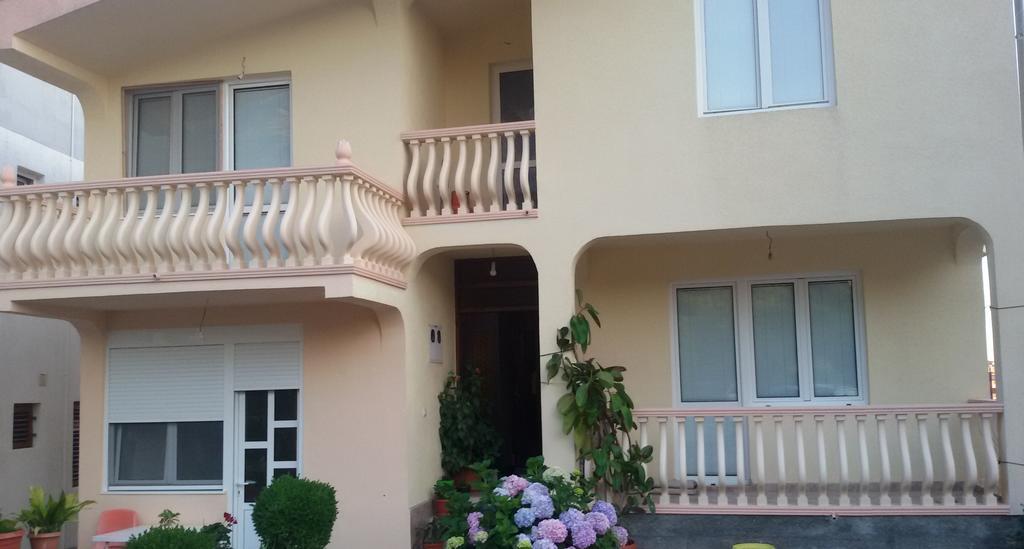 Planet Rooms Dobra Voda Exterior photo